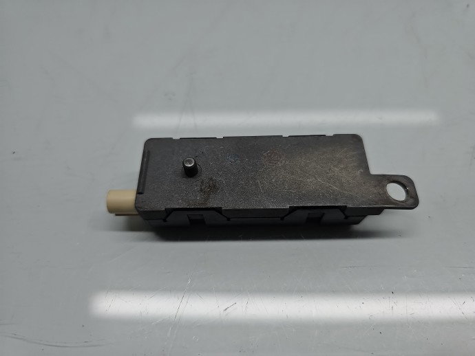 Amplificator antena Volkswagen Touareg (7LA, 7L6) [Fabr 2003-2010] 7L6035552