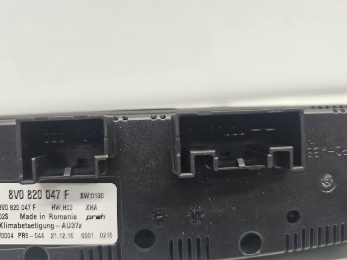 Panou comanda clima AUDI Q2 (GAB) [ Fabr 2016-prezent] 8V0820047F