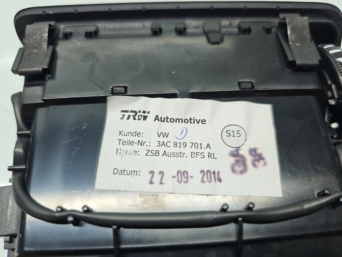 Grila aerisire stanga Volkswagen Passat CC (358) [Fabr 2012-2016] 3AC819701A
