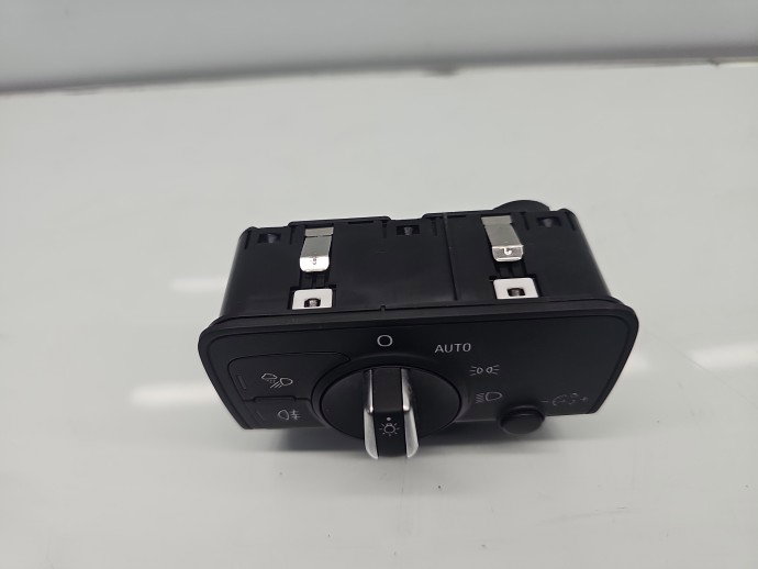 Bloc lumini AUDI Q2 (GAB) [ Fabr 2016-prezent] 8V0941531AR