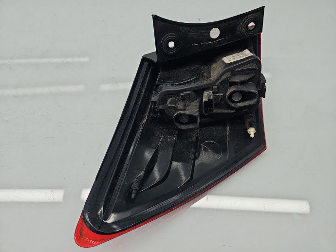Stop haion dreapta Nissan Qashqai [Fabr 2007-2014] Hatchback Facelift B26550BR00B