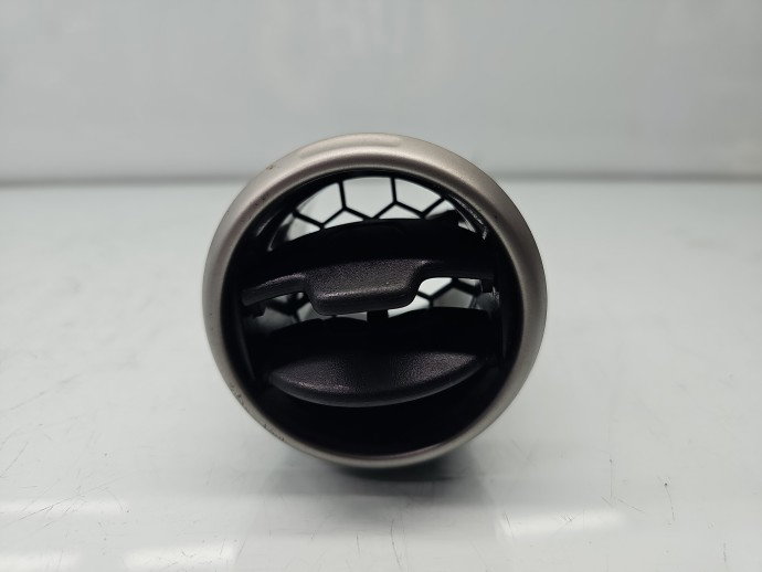 Grila aerisire dreapta Nissan Qashqai [Fabr 2007-2014] 68760-JD10A