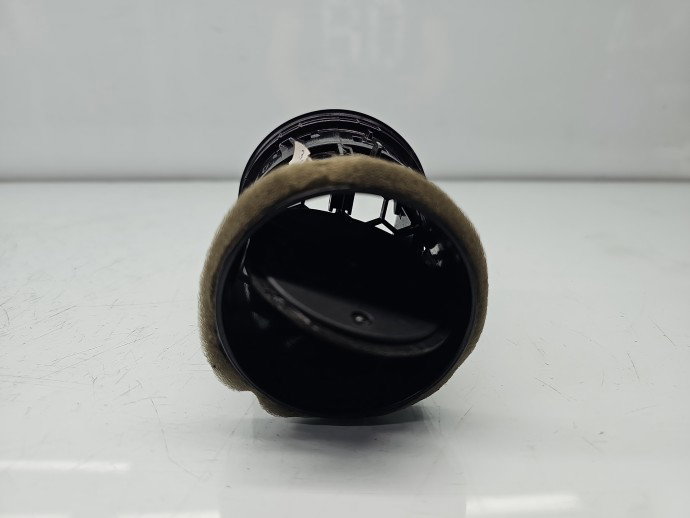 Grila aerisire dreapta Nissan Qashqai [Fabr 2007-2014] 68760-JD10A