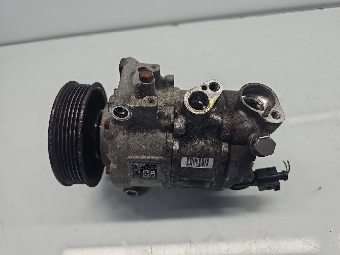 Compresor clima Volkswagen Golf 7 (5G) [Fabr 2014-prezent] 5Q0480803 2.0 TDI CRBC 110KW / 150CP
