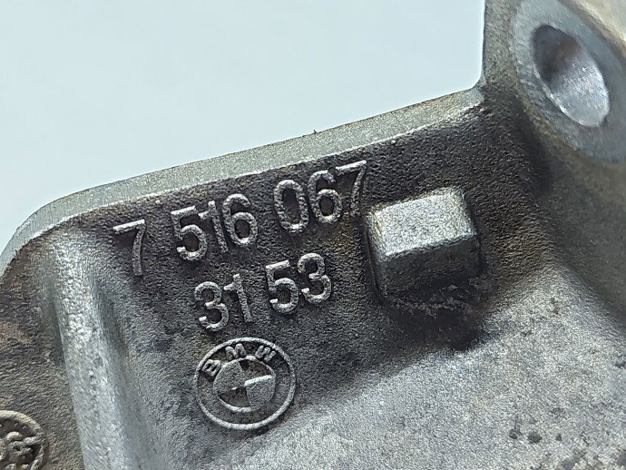 Suport planetara dreapta Bmw X3 (E83) [Fabr 2003-2009] 7516067 2.0 M47D20 110KW / 150CP