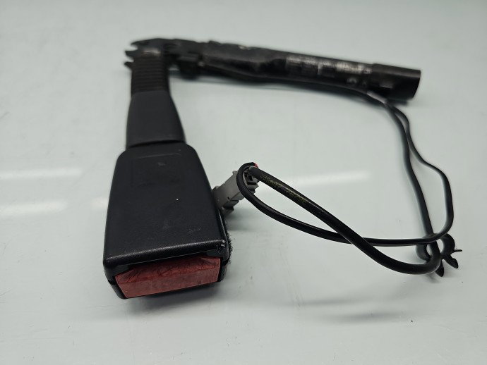 Capsa centura stanga fata Bmw 3 (E90) [Fabr 2005-2011] 9119541