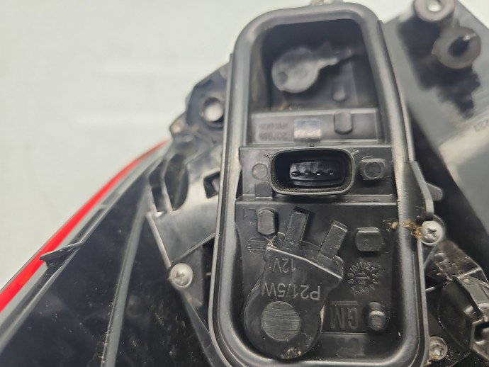 Stop aripa stanga Opel Crossland X [Fabr 2017-2020] SUV OEM