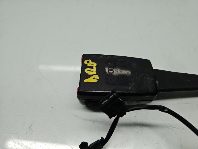 Capsa centura dreapta fata AUDI A4 (8K2, B8) [Fabr 2008-2015] 8K0857755F