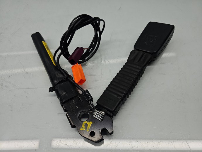 Capsa centura stanga fata Ford Kuga I [Fabr 2008-2012] 8V41-A61209-AB