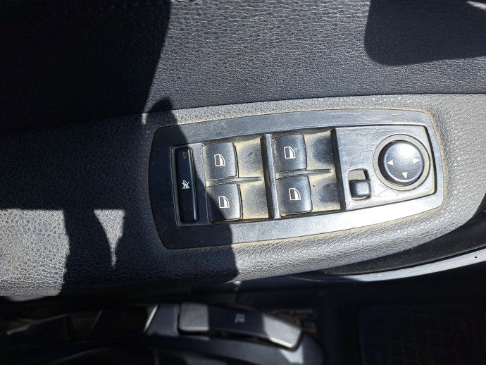 Butoane comanda geamuri sofer Bmw X3 (E83) [Fabr 2003-2009] OEM