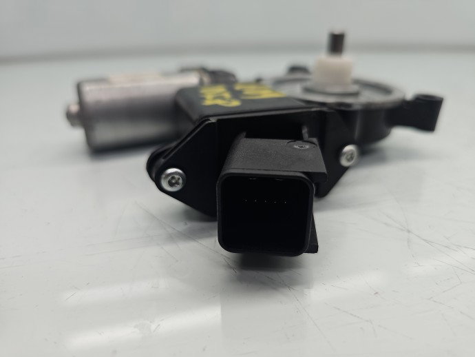 Motoras geam dreapta spate Opel Astra K [Fabr 2015-2022] Hatchback SRI C07521-102