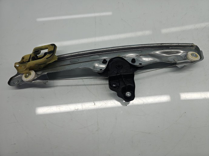 Macara electrica geam dreapta spate Opel Astra K [Fabr 2015-2022] Hatchback SRI 13406678