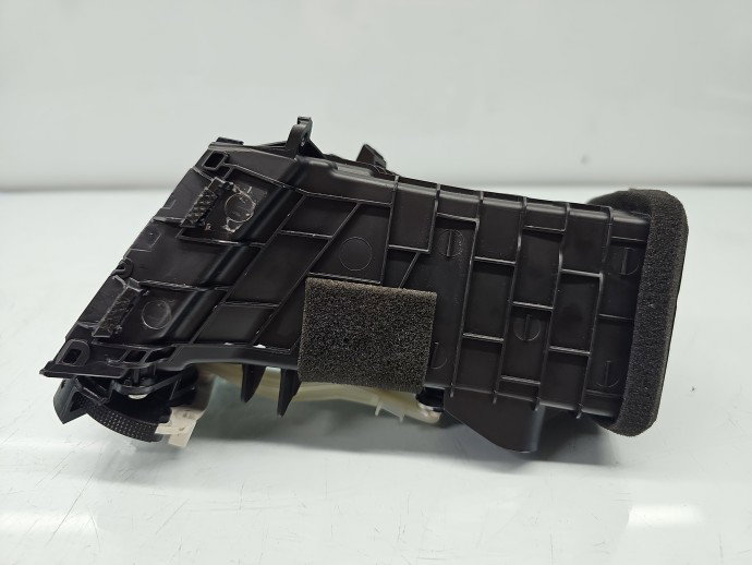 Grila aerisire centrala stanga Hyundai Tucson (TL) [Fabr 2015-2020] 84740-D7900