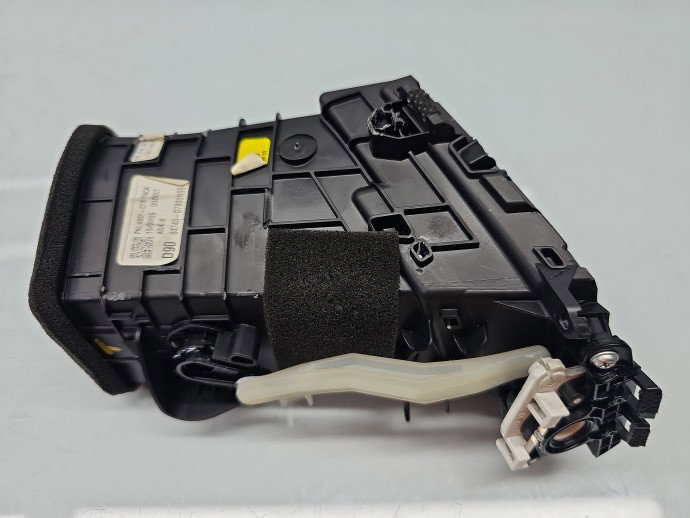 Grila aerisire centrala stanga Hyundai Tucson (TL) [Fabr 2015-2020] 84740-D7900