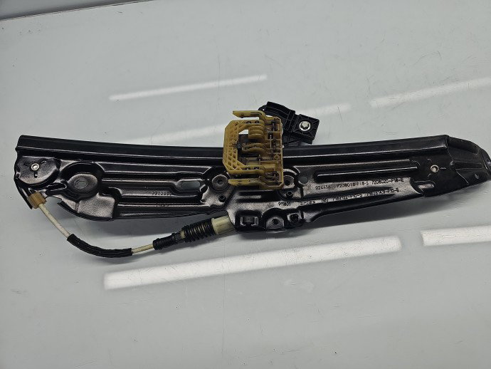 Macara electrica geam dreapta spate Bmw 5 Touring (F11) [Fabr 2011-2016] Break 7182122