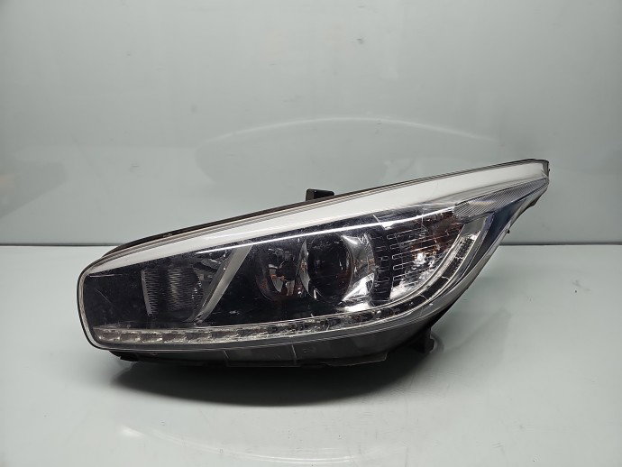 Far stanga KIA Ceed (JD) [Fabr 2012-2018] Sedan 92101-A2250