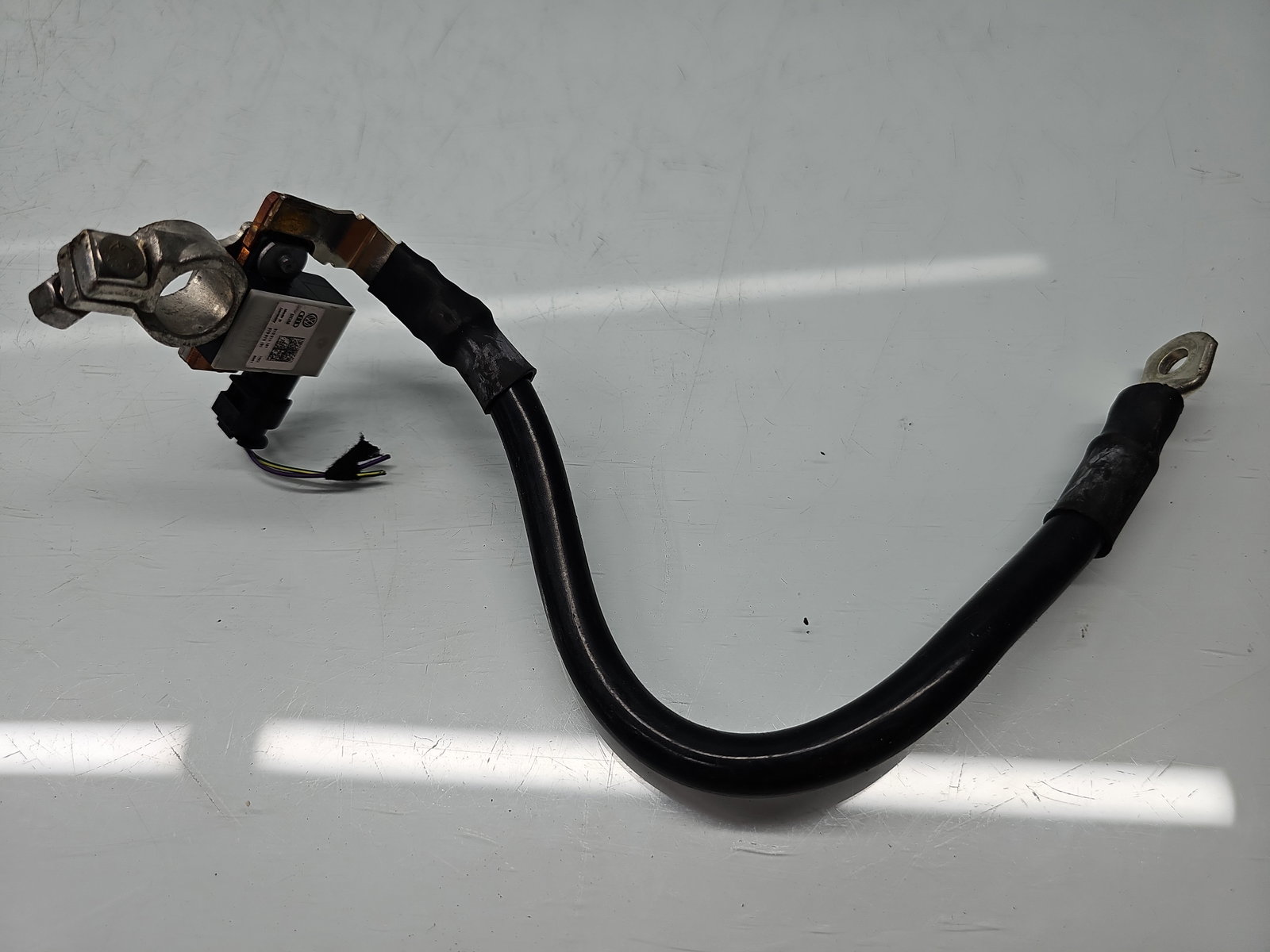 Borna baterie (-) AUDI A6 (4G2, C7) [Fabr 2012-2017] 8T0915181