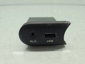 Conector auxiliar USB KIA Ceed (JD) [Fabr 2012-2018] 96120-A2000