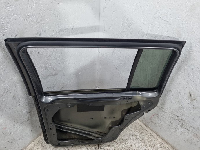 Usa dreapta spate Volkswagen Touran (1T3) [Fabr 2010-2015] Facelift LD7R
