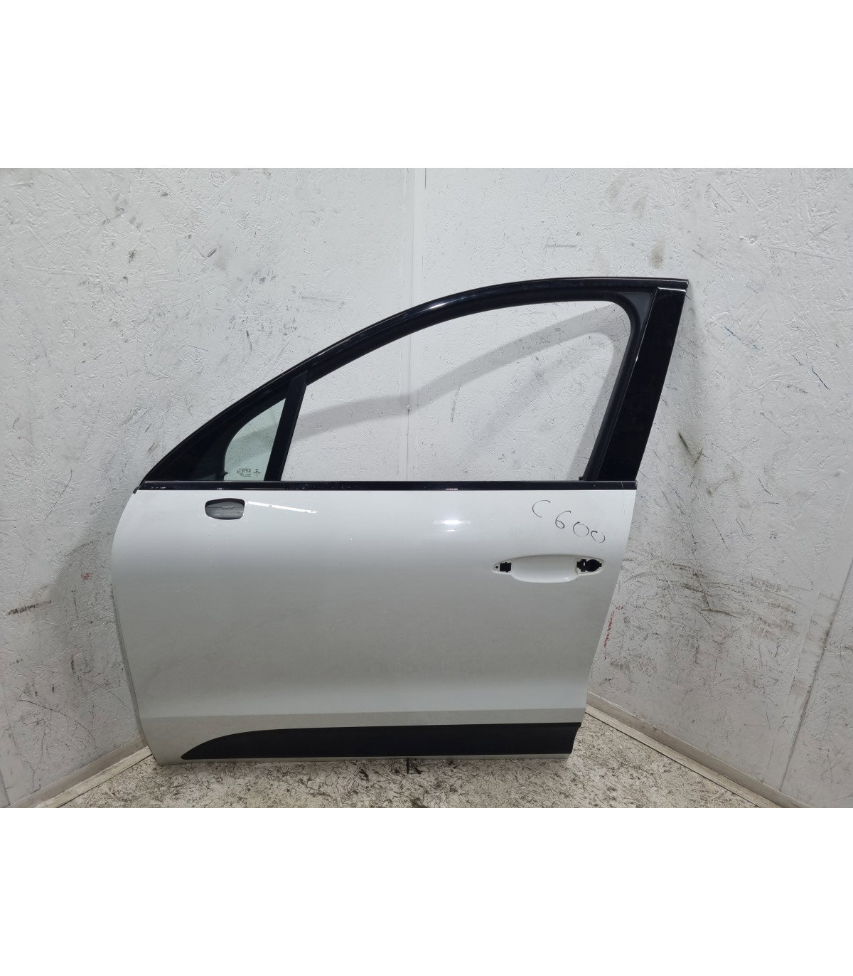 Vezi aici Usa stanga fata PORSCHE Macan [Fabr 2014-2017] SUV LC9A pentru doar 2.478,51 RON