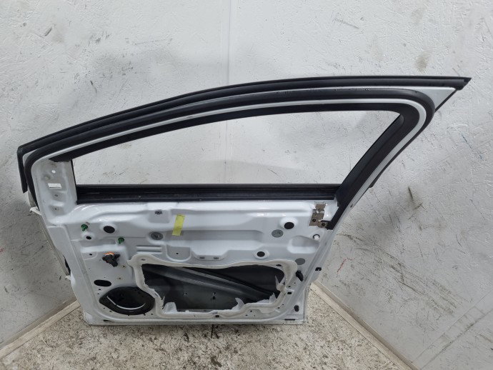 Usa dreapta fata Ford Kuga II [Fabr 2012-prezent] SUV Titanium Frozen White