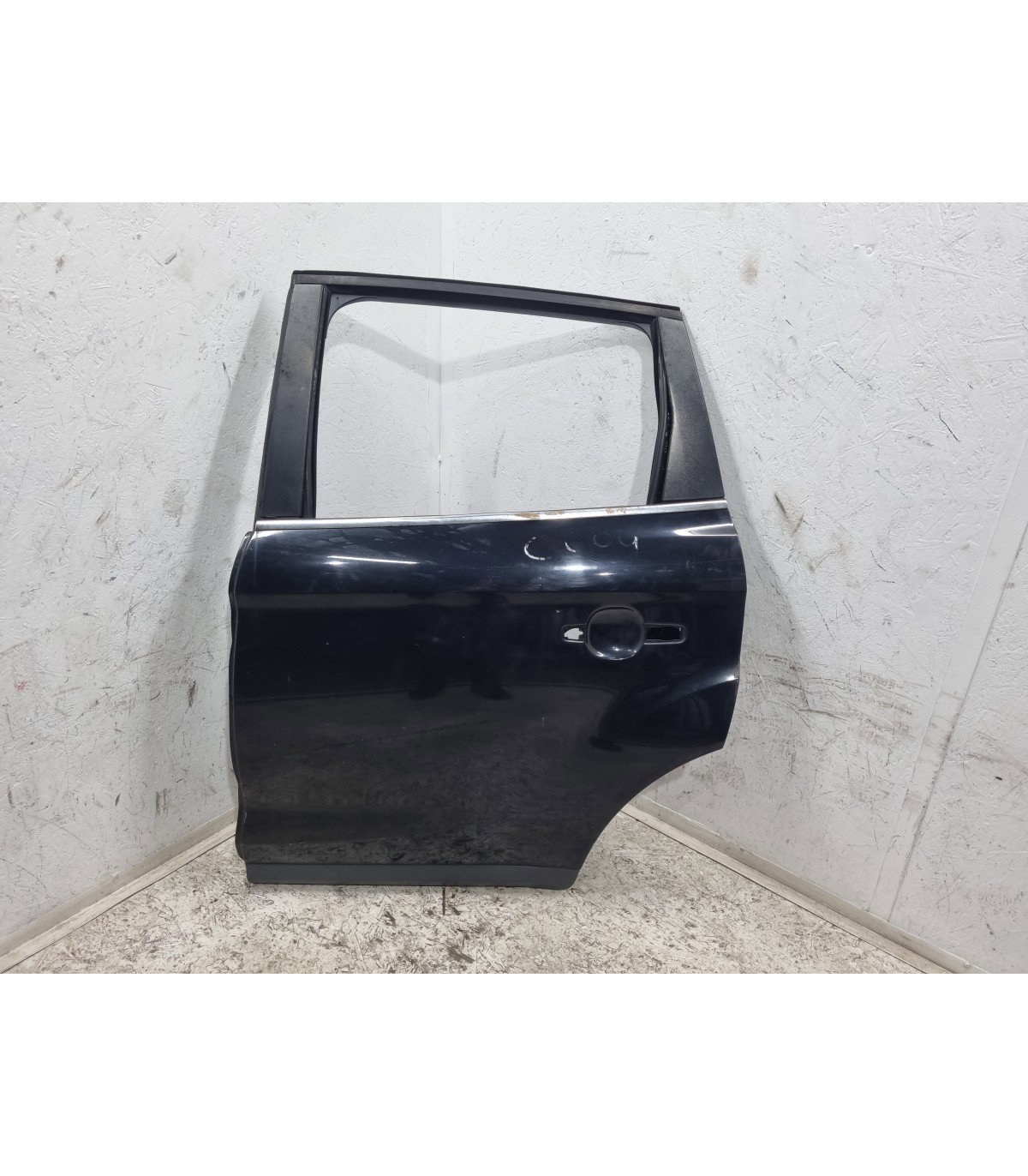 Vezi aici Usa stanga spate Ford Kuga I [Fabr 2008-2012] SUV PANTHER BLACK pentru doar 371,90 RON