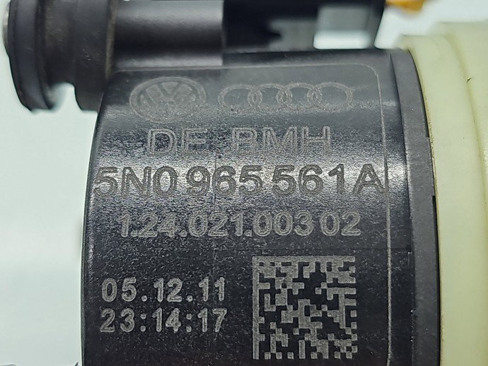 Pompa recirculare apa AUDI Q5 (8RB) [ Fabr 2008-2016] 5N0965561A 2.0 TDI CGLC 130KW / 177CP