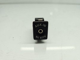 Conector auxiliar USB Volkswagen Golf 6 (5K1) [Fabr 2009-2013] 5M0035724
