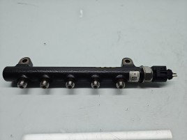 Rampa injectoare Chevrolet Captiva (T100) [Fabr 2006-2018] 96868901 2.2 CDTI A22DM 135KW / 184CP1P