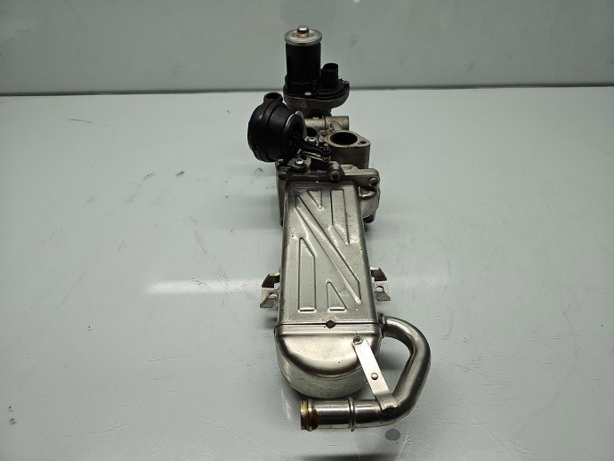 Racitor gaze Volkswagen Touran (1T3) [Fabr 2010-2015] aftermarket 1.6 TDI CAYC 77KW / 105CP
