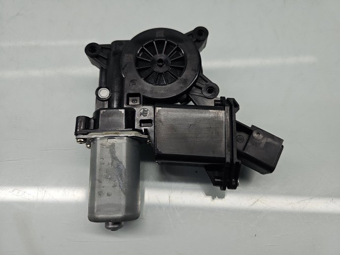 Motoras geam dreapta fata Opel Astra K [Fabr 2015-2022] Hatchback SRI C46108-100
