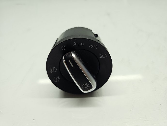 Bloc lumini Volkswagen Touran (1T3) [Fabr 2010-2015] OEM