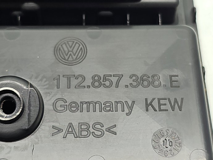 Butoane comenzi consola centrala Volkswagen Touran (1T3) [Fabr 2010-2015] 1T2857368E