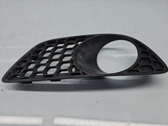 Grila proiector dreapta Volkswagen Touareg (7LA, 7L6) [Fabr 2003-2010] R-line 7L9853664A