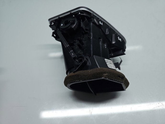 Grila aerisire stanga AUDI A4 (8K2, B8) [Fabr 2008-2015] 8T2820901B