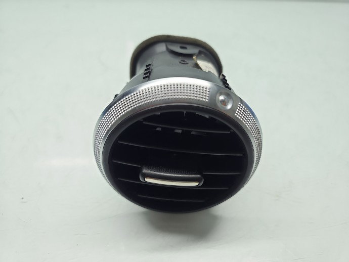 Grila aerisire stanga AUDI A3 (8P1) [Fabr 2003-2012] 8P0820901C