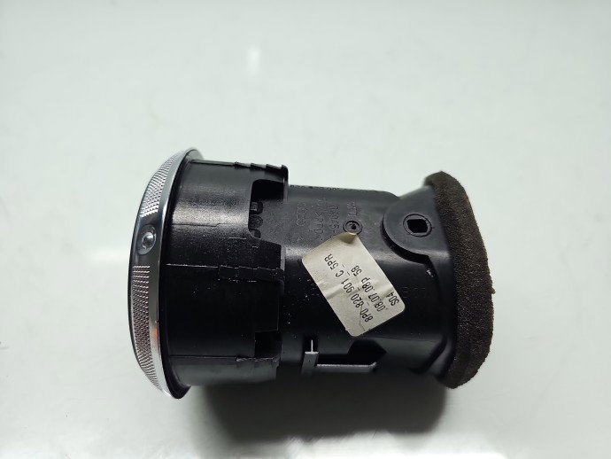 Grila aerisire stanga AUDI A3 (8P1) [Fabr 2003-2012] 8P0820901C