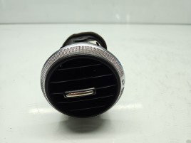 Grila aerisire dreapta AUDI A3 (8P1) [Fabr 2003-2012] 8P0820901C