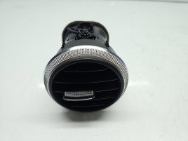 Grila aerisire centrala AUDI A3 (8P1) [Fabr 2003-2012] 8P0820901C