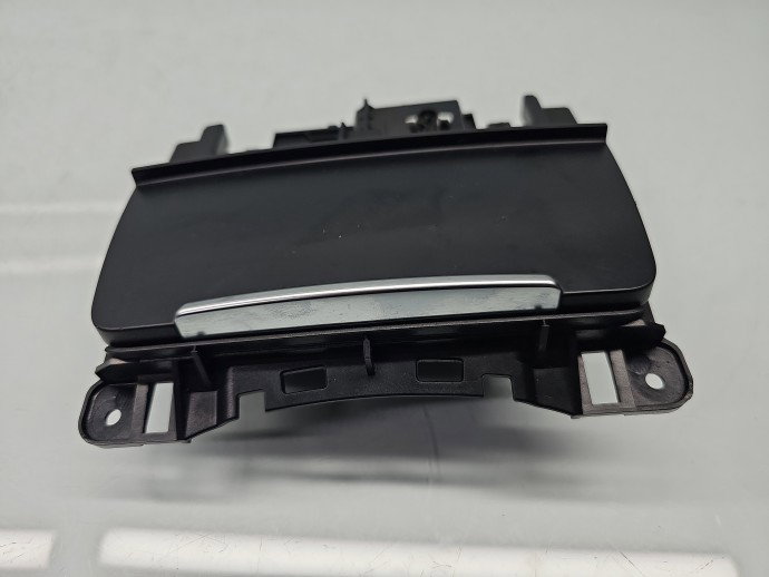 Scrumiera AUDI Q5 (8RB) [Fabr 2008-2016] 5K0857951C