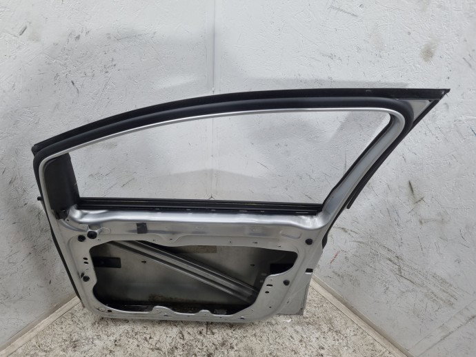 Usa dreapta fata Volkswagen Touran (1T3) [Fabr 2010-2015] LA7W
