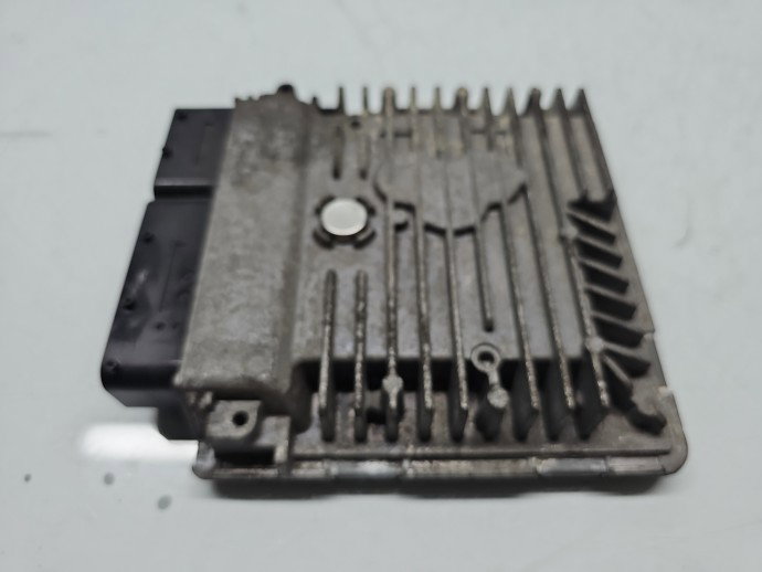 Calculator motor ECU Volkswagen Golf 6 (5K1) [Fabr 2009-2013] 03L907425C 1.6 TDI CAYC 77KW / 105CP