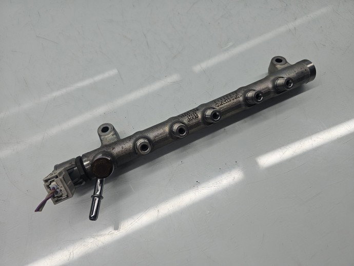 Rampa injectoare Volvo XC60 [Fabr 2008-2017] 31303612 2.0 D4204T5 133KW / 181CP