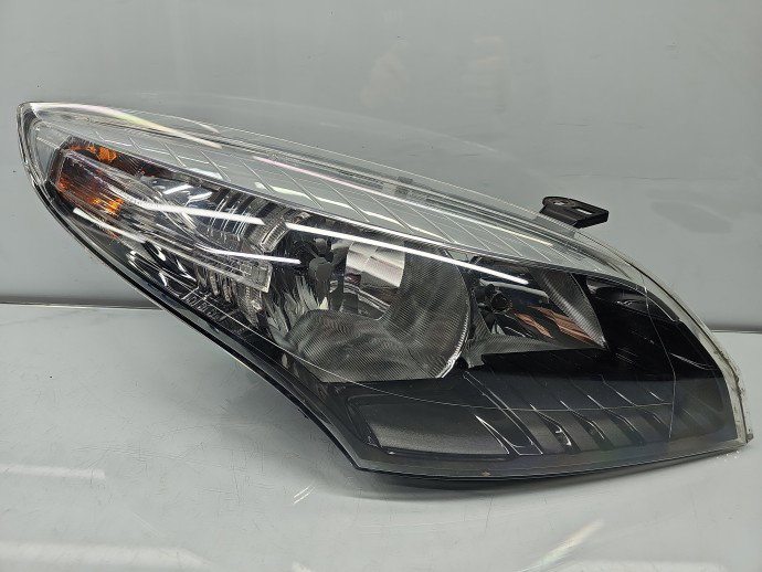 Far dreapta Renault Megane 3 [Fabr 2008-2015] Break  260101010R