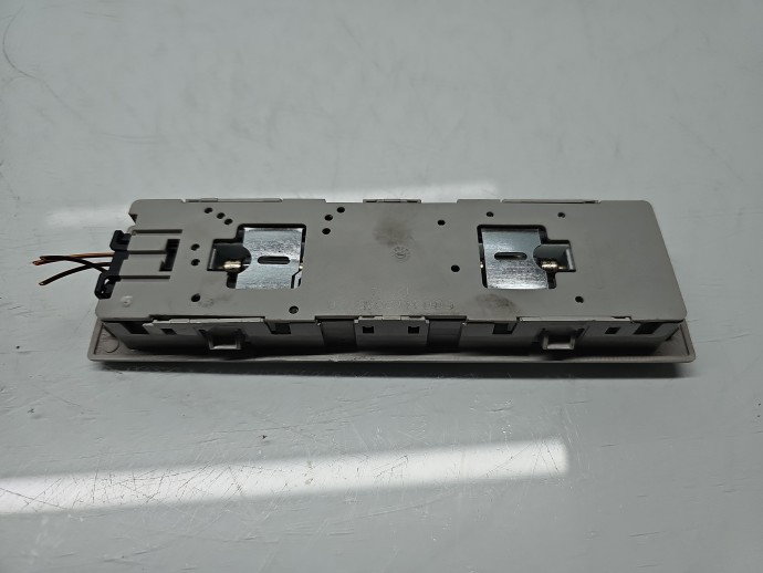 Plafoniera spate Volkswagen Tiguan (5N) [Fabr 2007-2016] Hatchback OEM