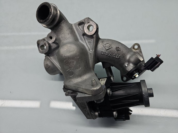 Corp EGR Renault Megane 3 [Fabr 2008-2015] 8200129863 1.5 DCI K9K 81KW / 110CP