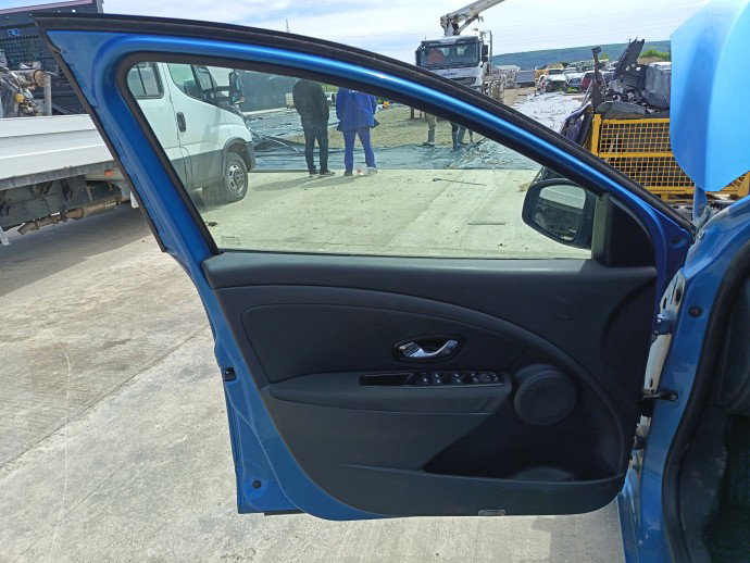 Usa stanga fata Renault Megane 3 Combi [Fabr 2008-2015] Break ALBASTRU