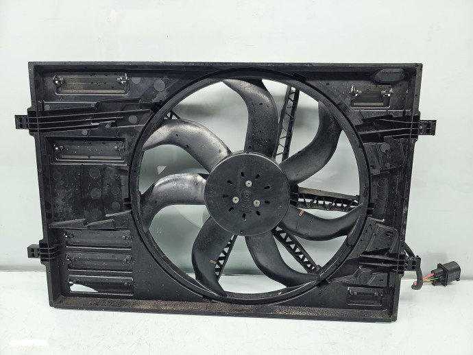 Electroventilator Volkswagen T-roc (A11) [Fabr 2017-prezent] 2Q0121203M 1.0 TSI DLAC 70KW / 95CP