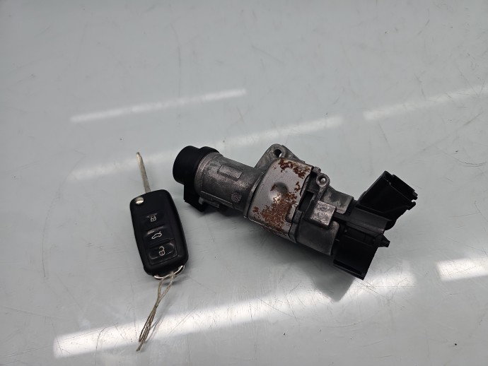 Contact cu cheie Skoda Roomster Praktik (5J) [Fabr 2006-2015] 6R0905851B 1.2 TSI CBZA63KW / 86CP