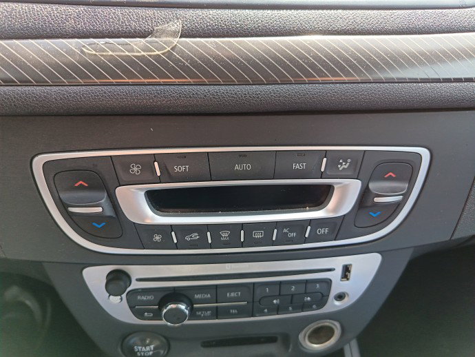 Panou comanda clima Renault Megane 3 Combi [Fabr 2008-2015] OEM